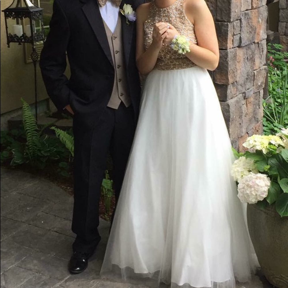 Gorgeous Formal Gown - Proms, Galas, or Weddings!